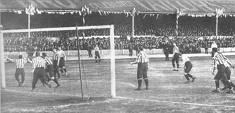1901 fa cup final between sheffield united and tottenham who were in the southern league at the time